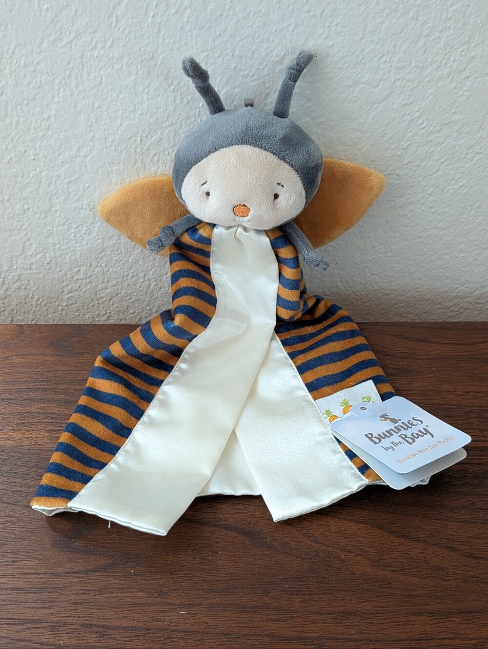 NWT Bunnies By The Bay LoveyPlush Buzzbee Bye Bye Buddy Lovey Security Blanket